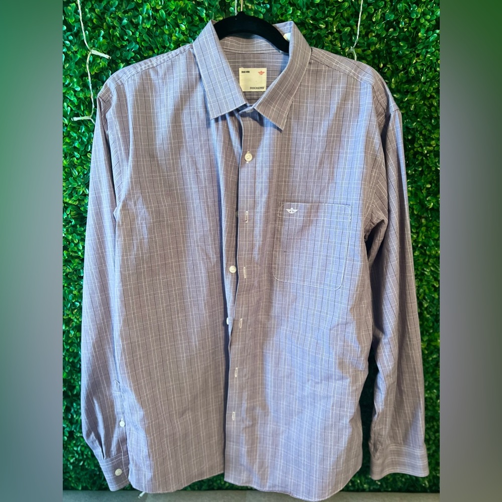 Docket’s Men’s long sleeve button down shirt. Size L